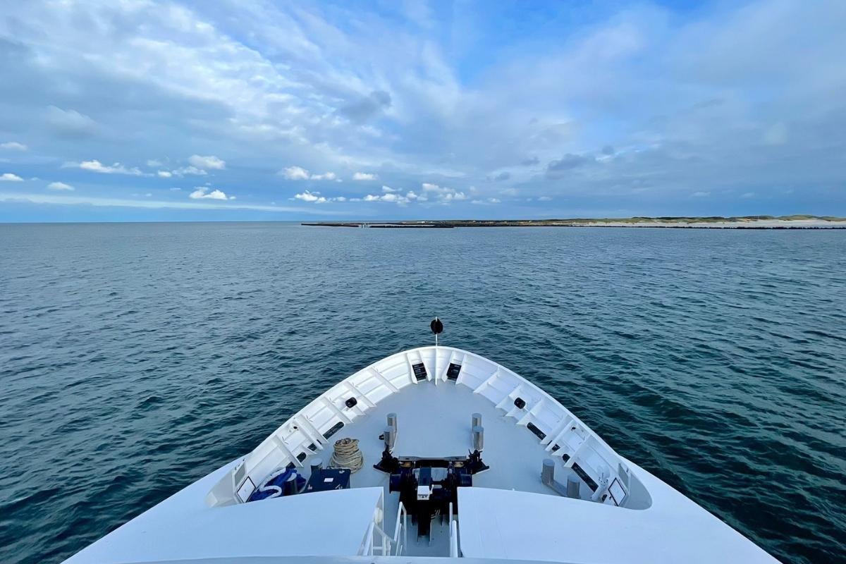 Hanse Explorer Captain and Crew 12