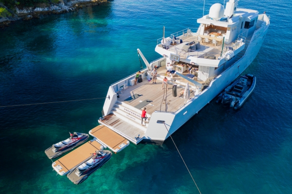 MY Preference 19 4 - Superyacht Profiles