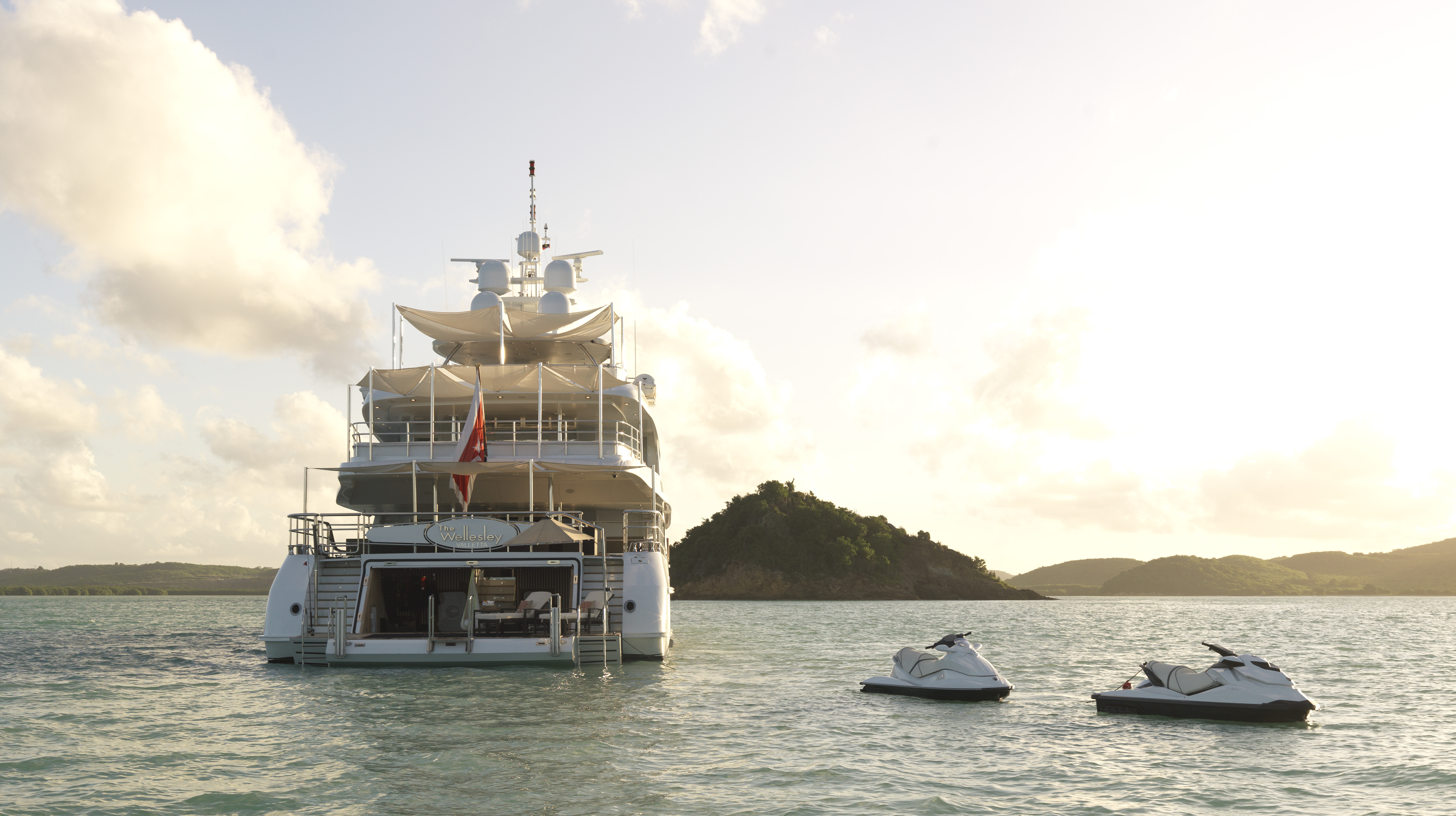 MY The Wellesley 12 - Superyacht Profiles