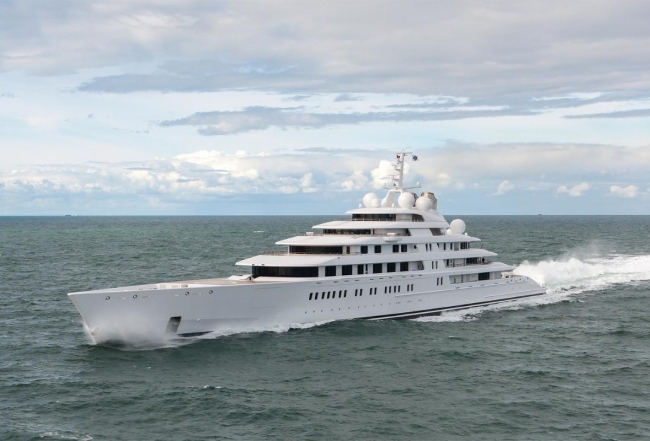 Lurssen Azzam Klaus Jordan 1200x800