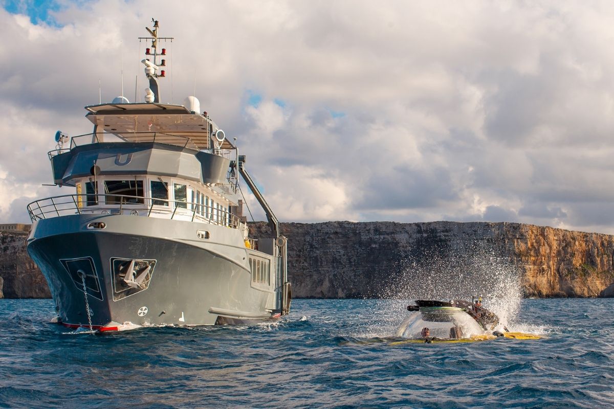 EYOS Diving in the Med 1200x800