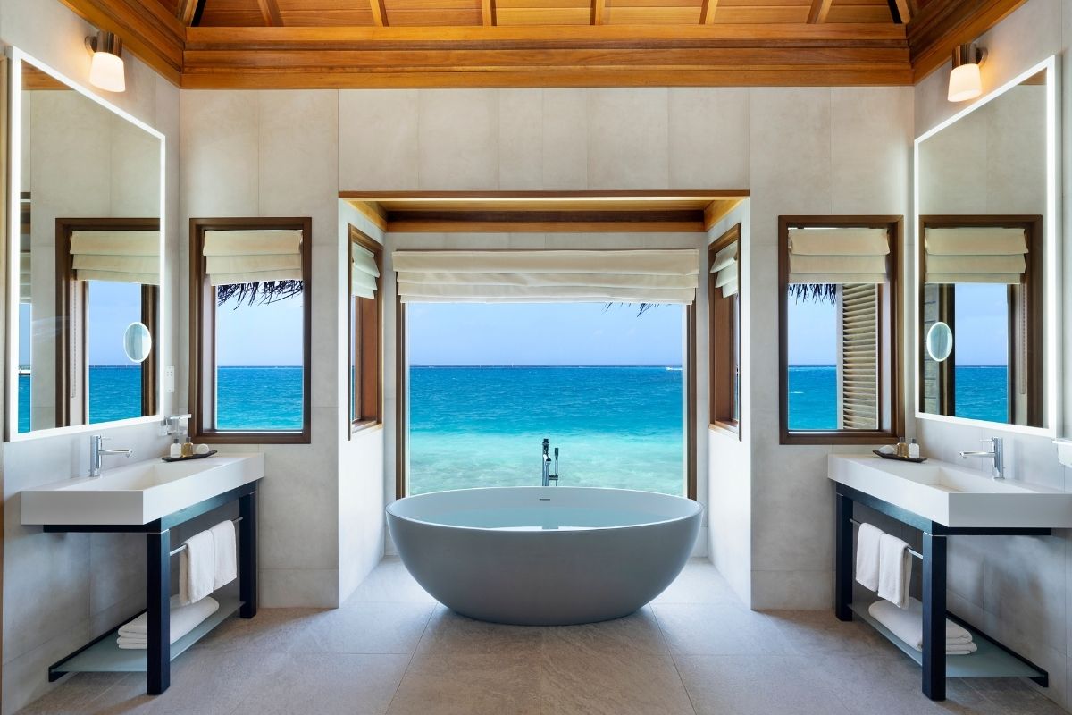 Huvafen Fushi bathroom 1200x800