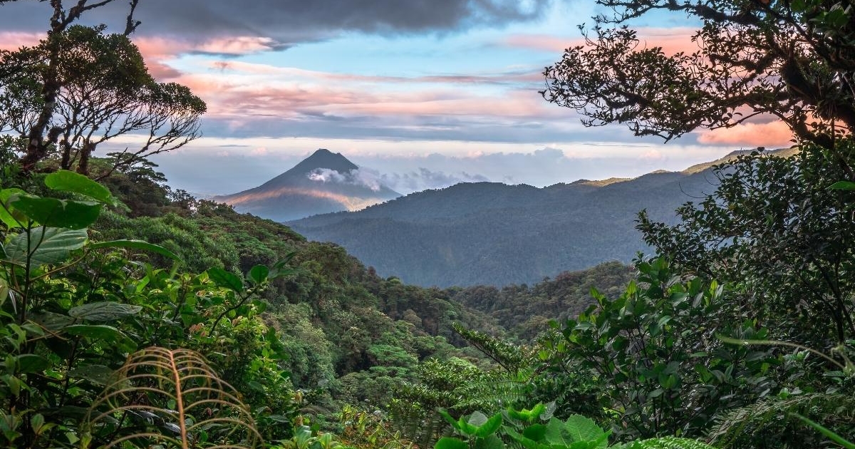 Costa Rica 1200x800 3 Shutterstock