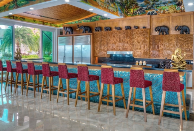 Renew You Asia Seaside Villa Kitchen Bar