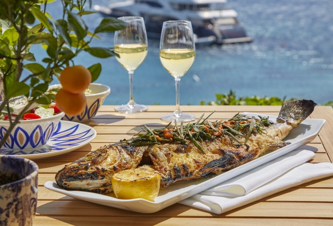 Mykonos Social Aegean whole sea bass 1200x800